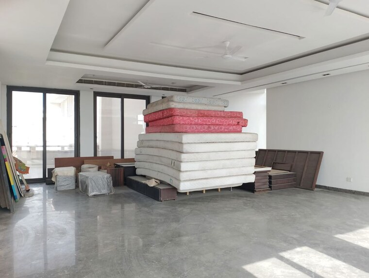  Parking, ss-hibiscus 5 Bedroom 10000 Sq.Ft. Penthouse In Sector 50 Gurgaon 10504006