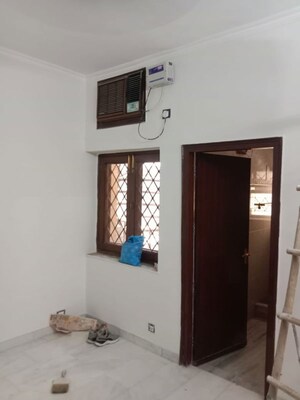 Furnished Amenities in 2 BHK Apartment at Malviya Nagar – for Sale