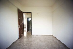 Room in 3 BHK Apartment at Vasna – for Sale