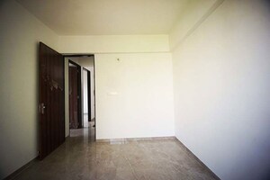Room in 3 BHK Apartment at Vasna – for Sale