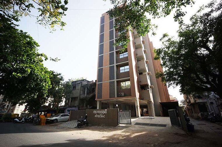 Exterior View, vasna 3 Bedroom 180 Sq.Yd. Apartment In Vasna Ahmedabad 10504086