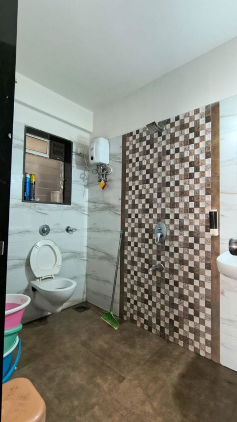 Bathroom, kaustubh-platinum 2 Bedroom 830 Sq.Ft. Apartment In Borivali East Mumbai 10504089