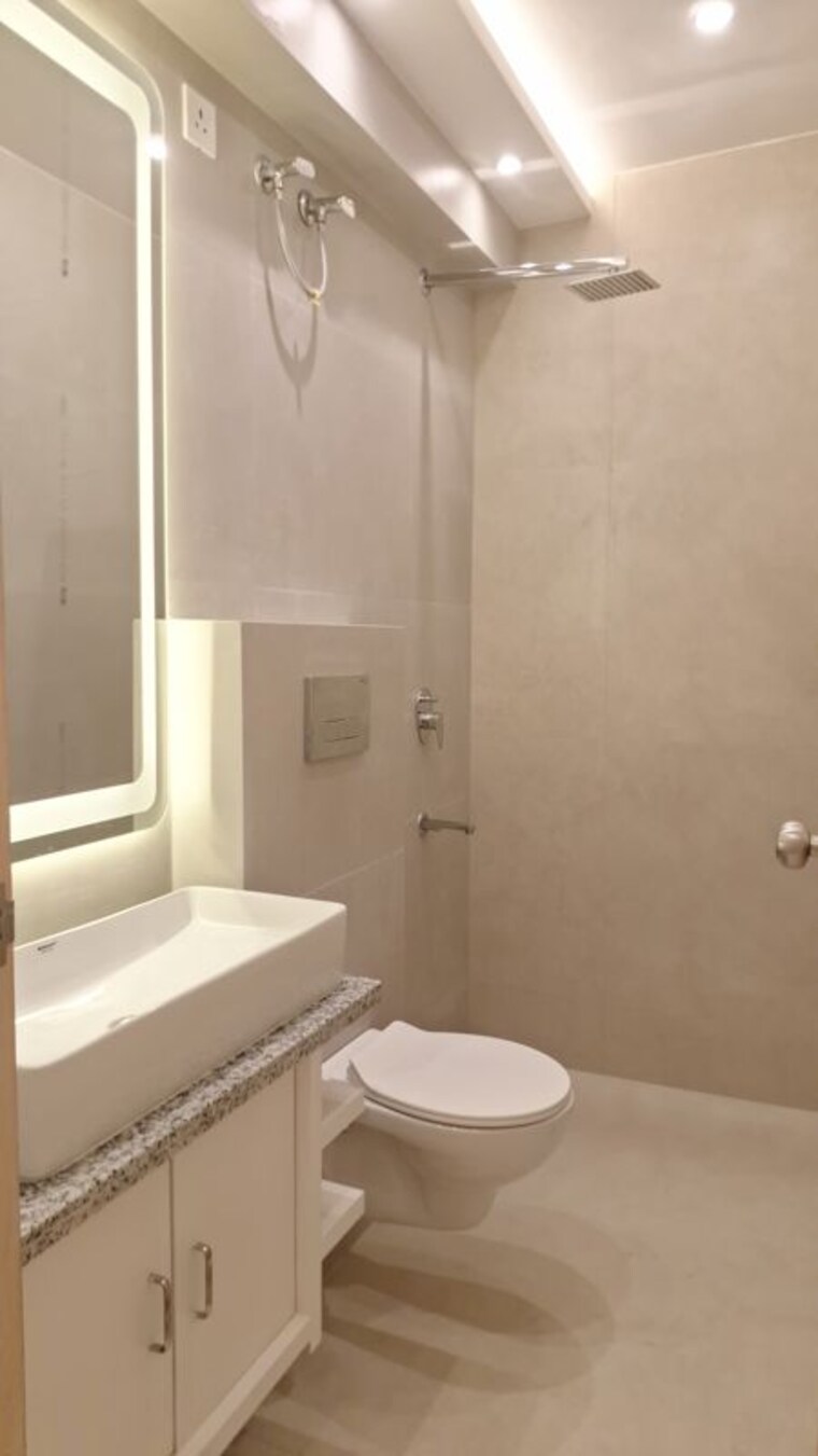 Bathroom, vasant kunj 3 Bedroom 2500 Sq.Ft. Apartment In Vasant Kunj Delhi 10504102