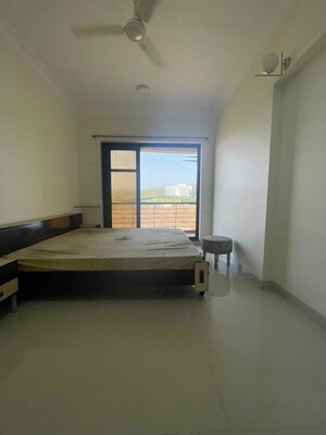 Bedroom in 2 BHK Apartment at K Raheja Raheja Residency, Malad East – for Rent