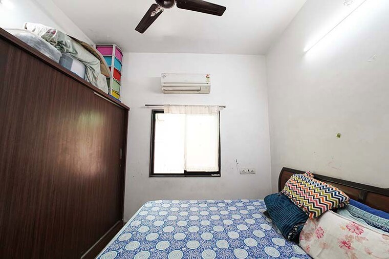 Bedroom, maninagar 4 Bedroom 145 Sq.Yd. Apartment In Maninagar Ahmedabad 10504123