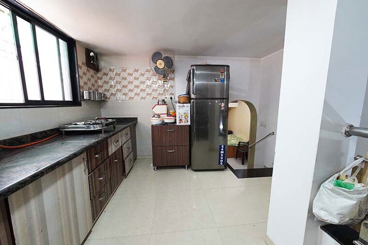 Kitchen, maninagar 4 Bedroom 145 Sq.Yd. Apartment In Maninagar Ahmedabad 10504123