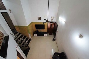 Team Area in 4 BHK Apartment at Maninagar – for Sale