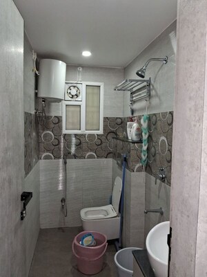 Bathroom in 3 BHK Apartment at Morabadi – for Rent