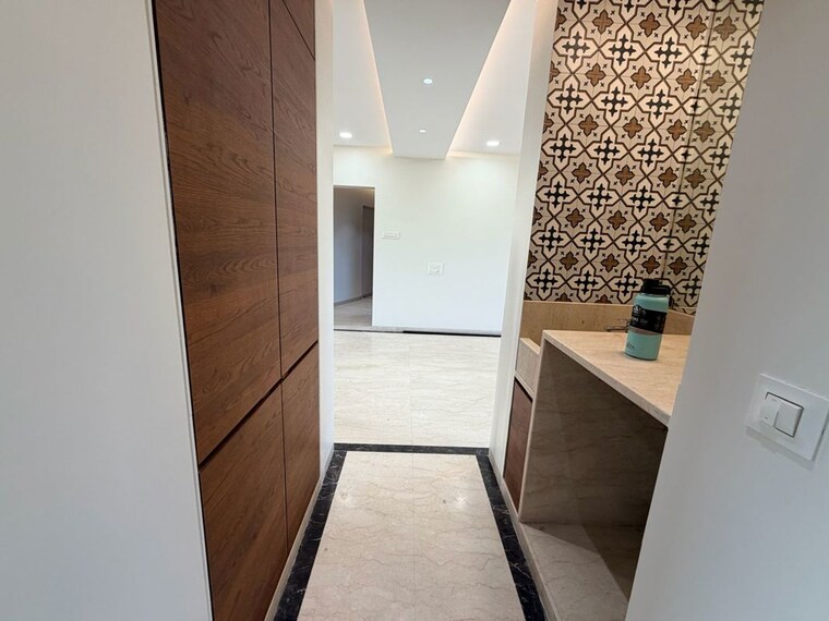 Bathroom, kanti-apartments 2 Bedroom 1100 Sq.Ft. Apartment In Bandra West Mumbai 10504148