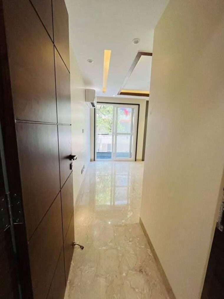 Bathroom, saket 3 Bedroom 1650 Sq.Ft. Apartment In Saket Delhi 10504149