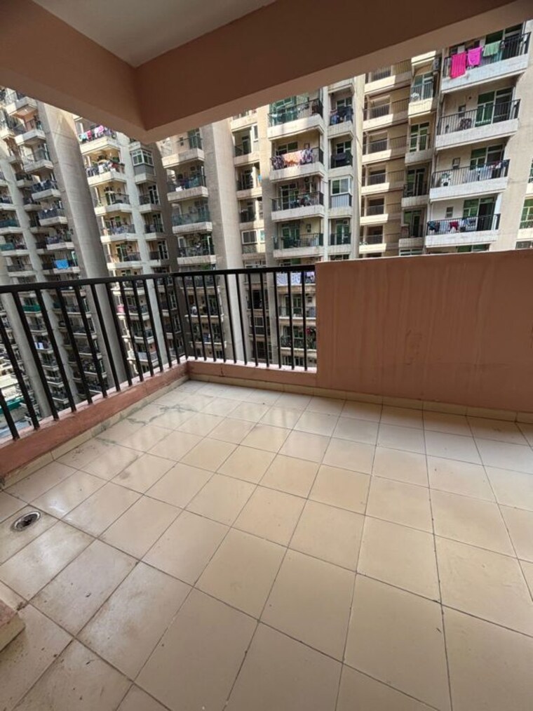 Balcony, gaur-city-2-14th-avenue 2 Bedroom 955 Sq.Ft. Apartment In Sector 16c Greater Noida Greater Noida 10504153