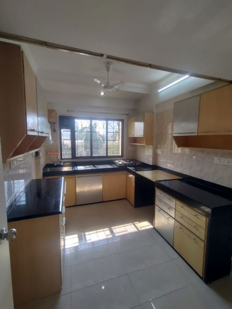 Kitchen, atur-terraces-cuffe-parade 3 Bedroom 1500 Sq.Ft. Apartment In Cuffe Parade Mumbai 10504156