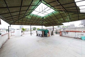 Parking in 5 BHK Independent House at Kankaria – for Sale