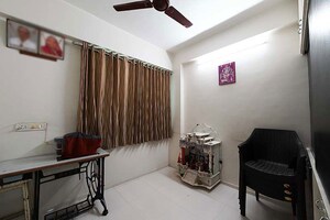 Room in 3 BHK Apartment at Nikol – for Sale