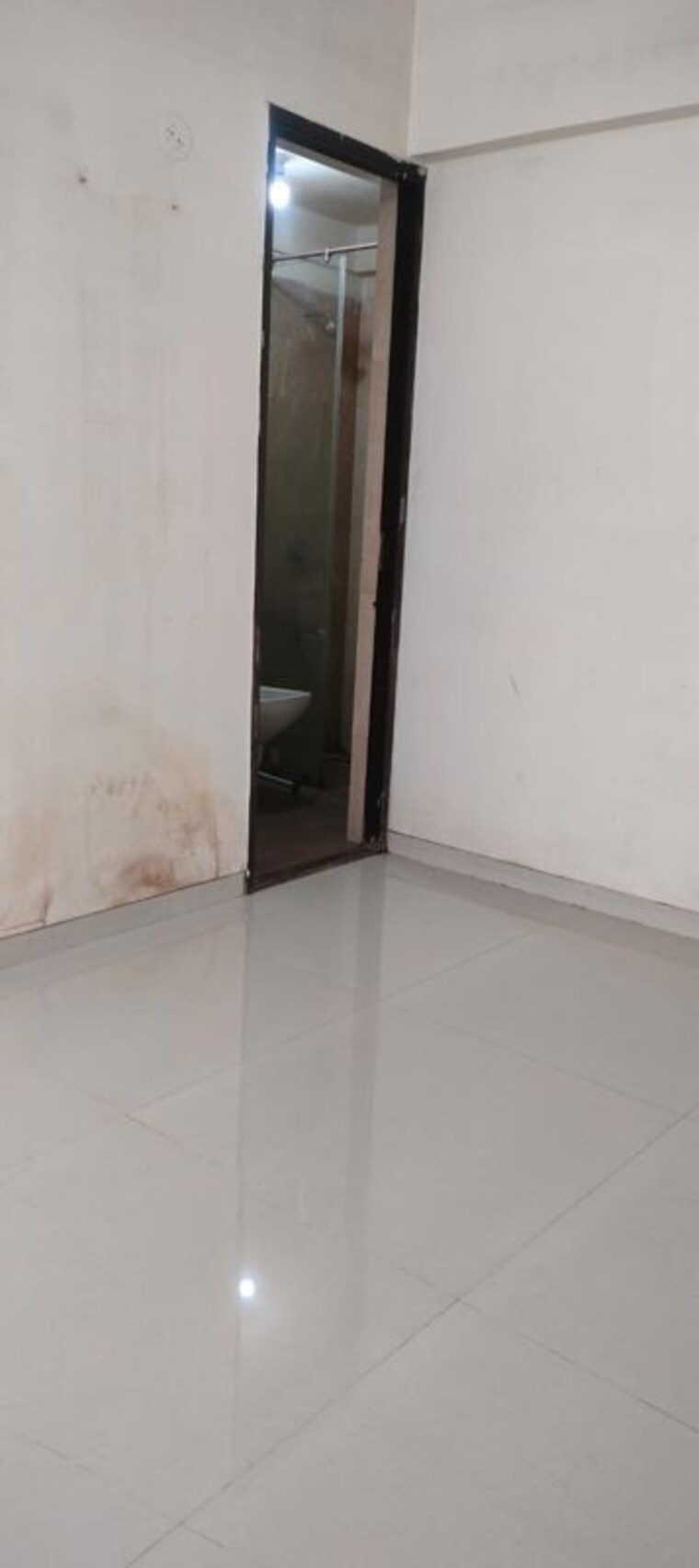 Room, malad west 1 Bedroom 450 Sq.Ft. Apartment In Malad West Mumbai 10504050