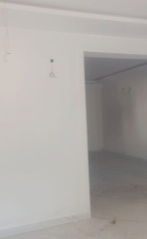 Room in 3 BHK Apartment at Sri Nagar Colony – for Sale
