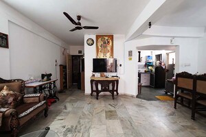 Gym in 3 BHK Apartment at Satellite – for Sale