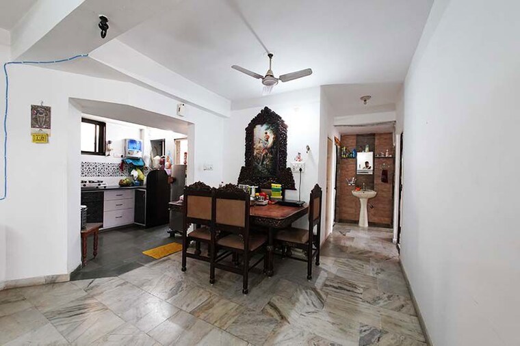 Gym, satellite 3 Bedroom 142 Sq.Yd. Apartment In Satellite Ahmedabad 10504240