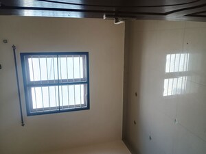 Room in 3 BHK Apartment at Kil Ayanambakkam – for Rent