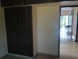 Room in 3 BHK Apartment at Kil Ayanambakkam – for Rent