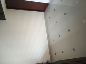Room in 3 BHK Apartment at Kil Ayanambakkam – for Rent