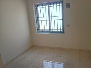 Room in 2 BHK Apartment at Ambattur – for Rent