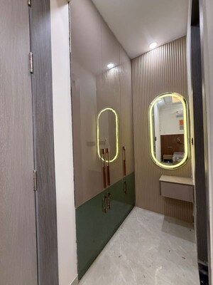 Building Lobby in 1 BHK Builder Floor at Sushant Lok I – for Rent