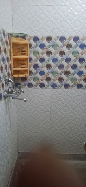 Bathroom in 1 BHK Builder Floor at Rohini Sector 6 – for Rent