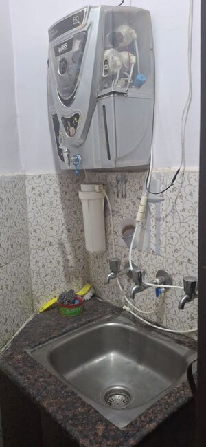 Bathroom in 1 BHK Builder Floor at Rohini Sector 6 – for Rent