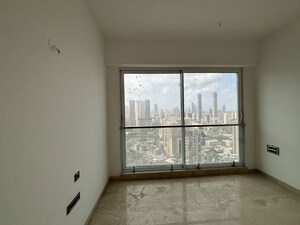 Room in 3 BHK Apartment at Marathon Monte South, Byculla West – for Rent