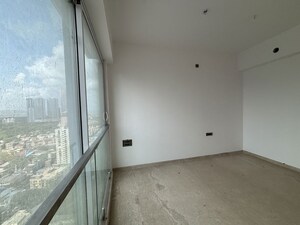 Room in 3 BHK Apartment at Marathon Monte South, Byculla West – for Rent