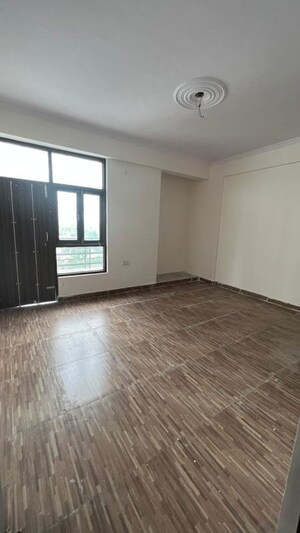 Room in 4 BHK Villa at Taramandal – for Sale