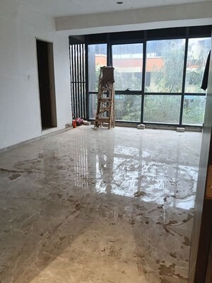 Room in  Office Space at Naupada – for Sale