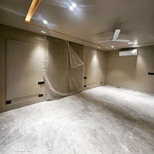 6+ BHK Villa For Sale in Sector 1