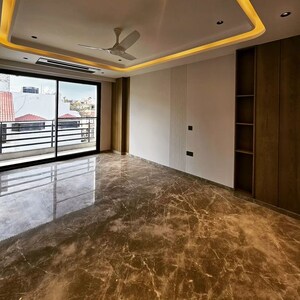 Room in 6+ BHK Villa at Sector 1 – for Sale