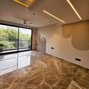 Room in 6+ BHK Villa at Sector 1 – for Sale