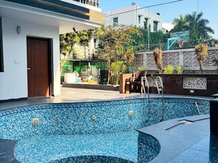 Exterior View, sector 1 6+ Bedroom 520 Sq.Yd. Villa In Sector 1 Gurgaon 10504504