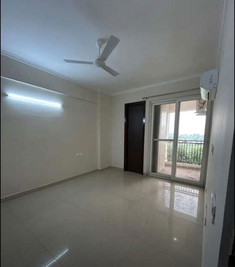 Room, affinity-greens 3 Bedroom 1600 Sq.Ft. Apartment In International Airport Road Zirakpur 10504508