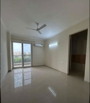 Room in 3 BHK Apartment at Affinity Greens, International Airport Road – for Rent
