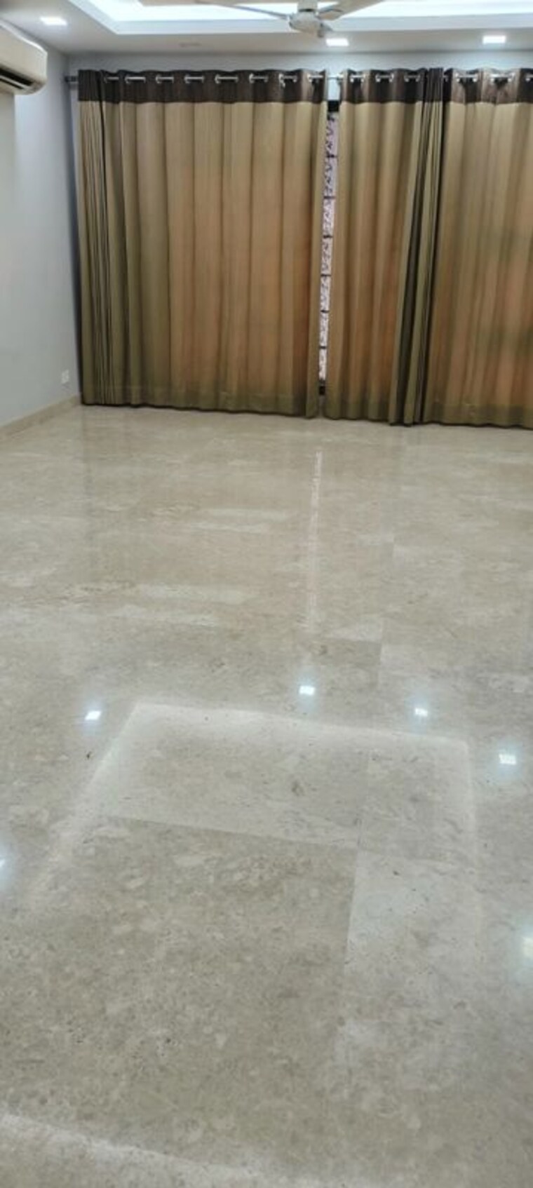 Room, greater kailash i 3 Bedroom 1950 Sq.Ft. Apartment In Greater Kailash I Delhi 10504535