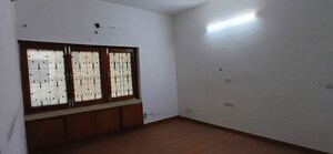 Room in 3 BHK Apartment at Greater Kailash I – for Rent