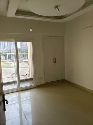 Room in 3 BHK Apartment at Samridhi Luxuriya Avenue, Sector 150 – for Rent
