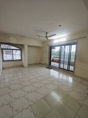 Room in 2 BHK Apartment at Sagar Darshan Towers, Nerul – for Rent