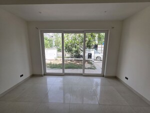Room in 4 BHK Villa at Central Park Flower Valley, Sohna Sector 33 – for Sale
