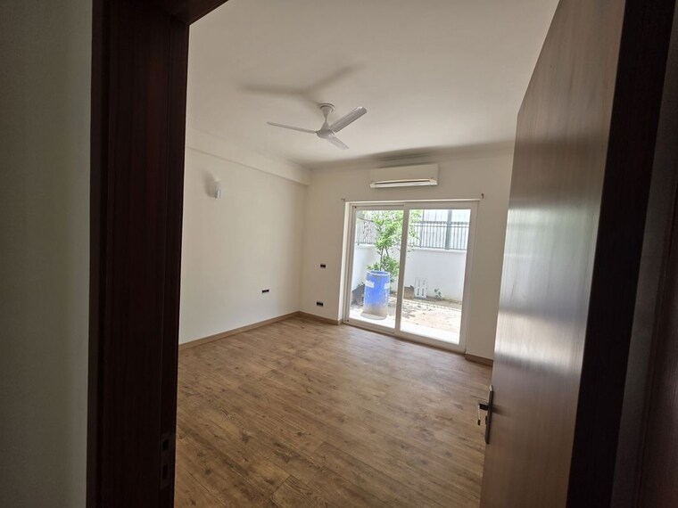 Room, central-park-flower-valley 4 Bedroom 250 Sq.Ft. Villa In Sohna Sector 33 Gurgaon 10504631