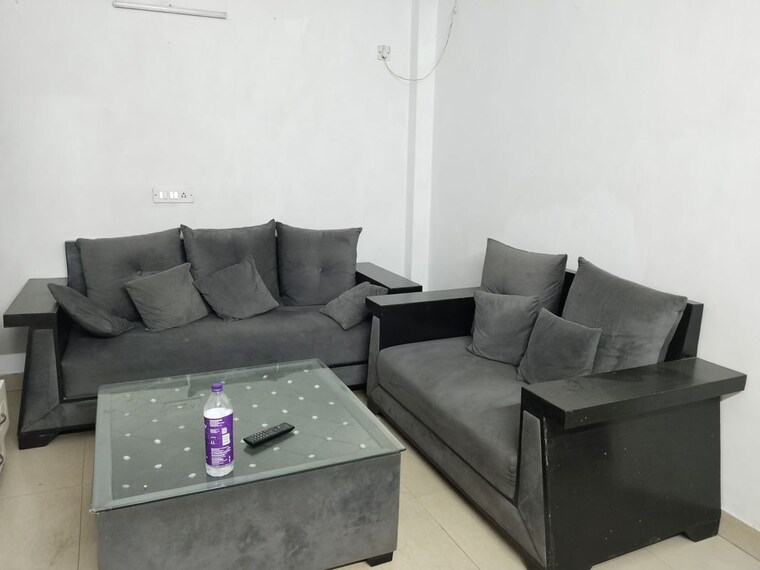 Team Area, malviya nagar 2 Bedroom 900 Sq.Ft. Apartment In Malviya Nagar Delhi 10468750