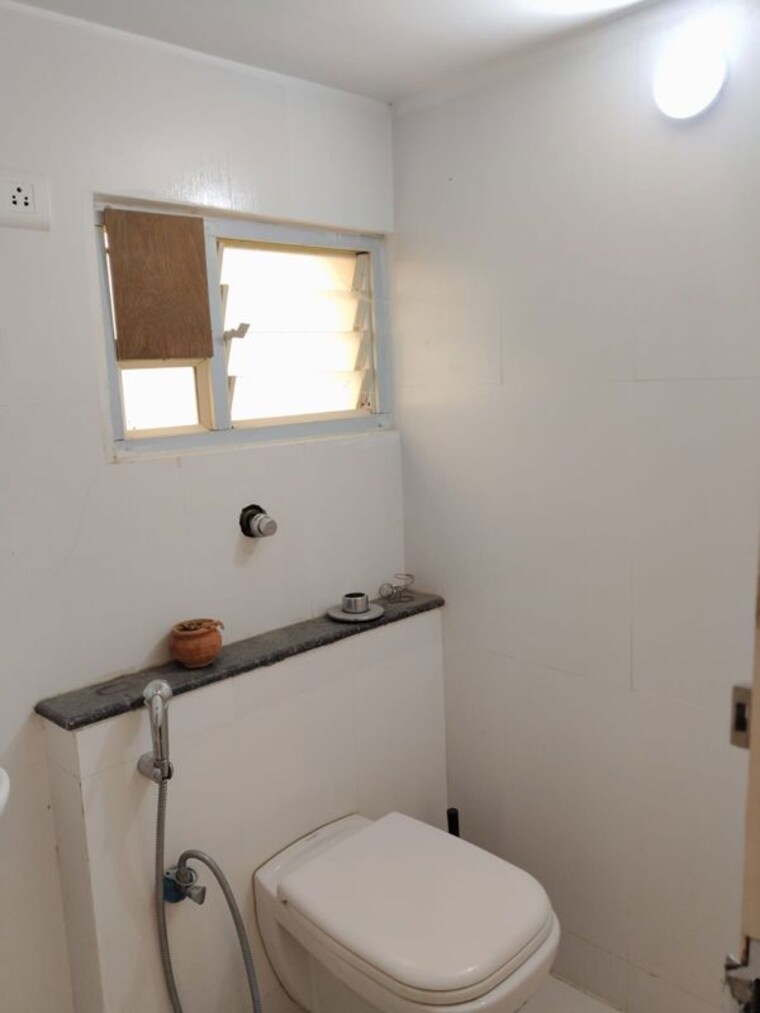 Bathroom, lgcl-luminaire 4 Bedroom 3815 Sq.Ft. Villa In Jeevan Bima Nagar Bangalore 10504641