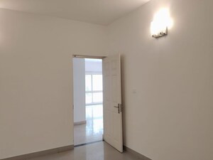 Room in 4 BHK Villa at LGCL Luminaire, Jeevan Bima Nagar – for Sale