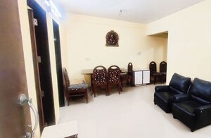  Pg For Rent in Kandivali East