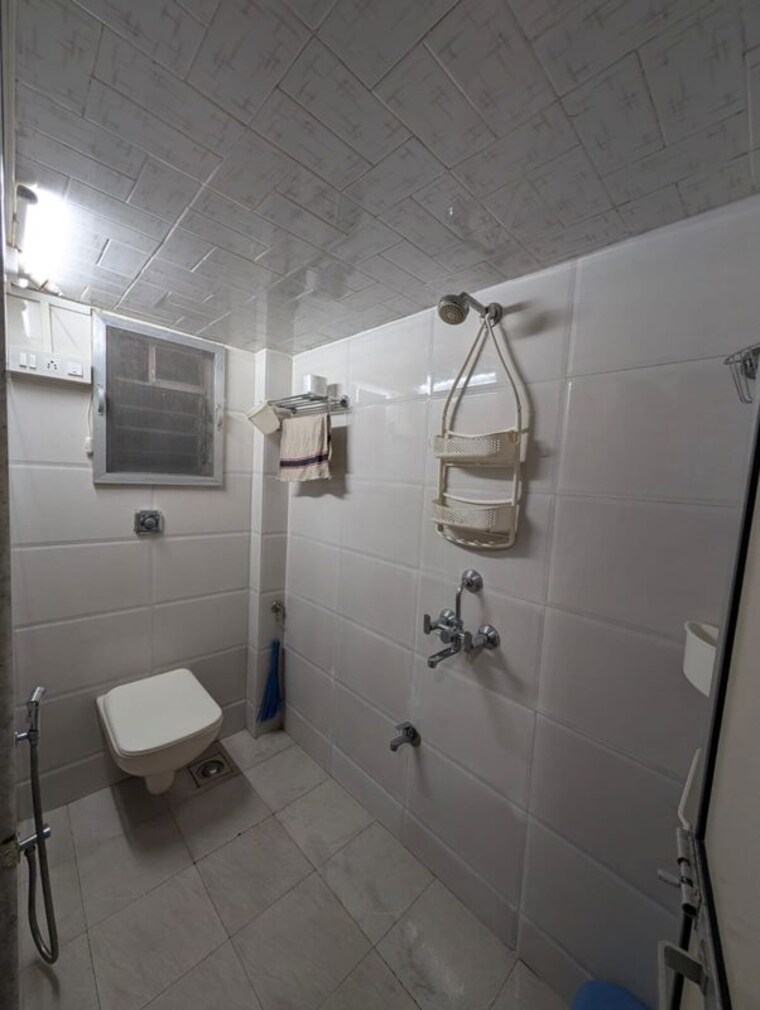Bathroom, rajshree-chs 1 Bedroom 500 Sq.Ft. Apartment In Andheri East Mumbai 10504660
